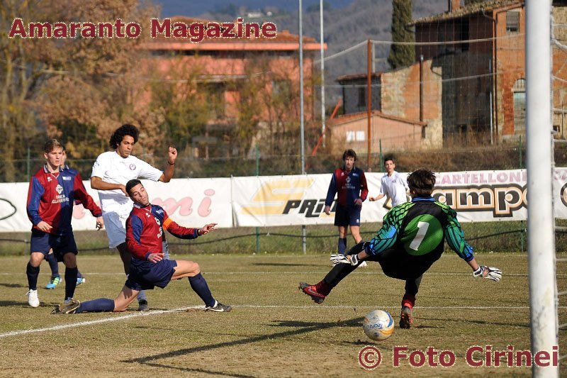 il gol di Soldani con cui l'Arezzo ha steso il Camaiore