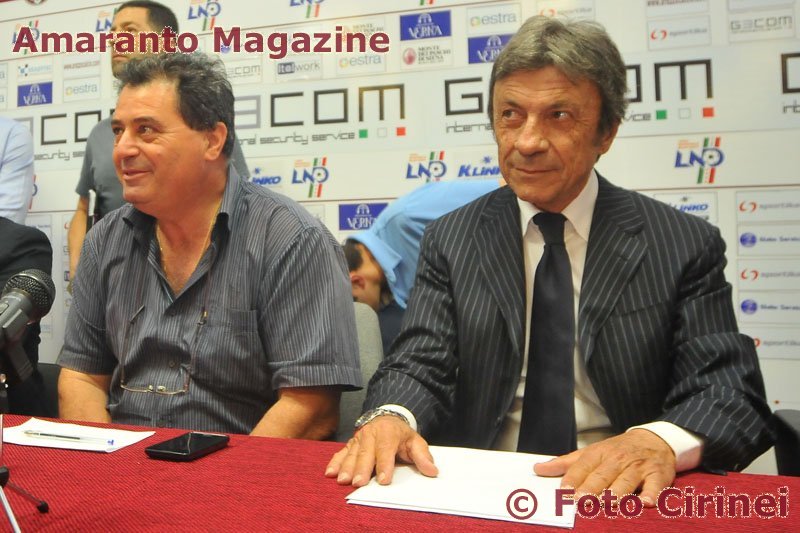 Bonafede e Ferretti fianco a fianco prima dell'ultima conferenza stampa