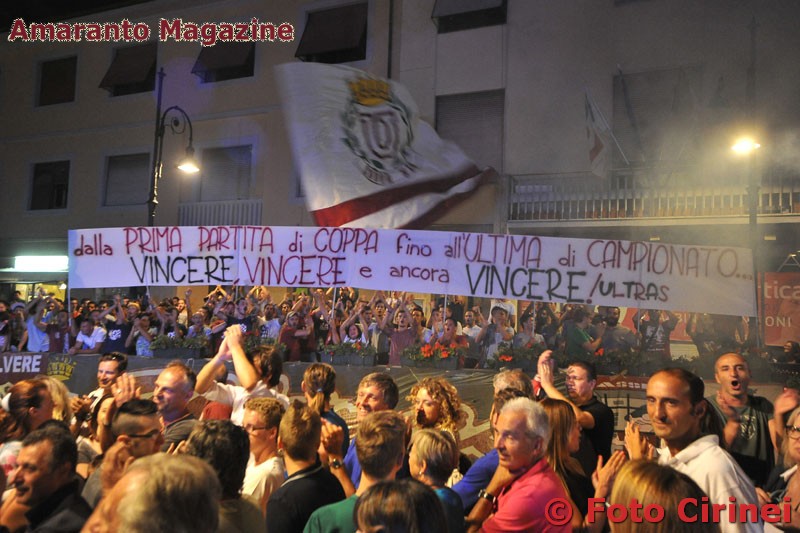 l'entusiasmo di piazza Sant'Agostino nella notte del 23 agosto