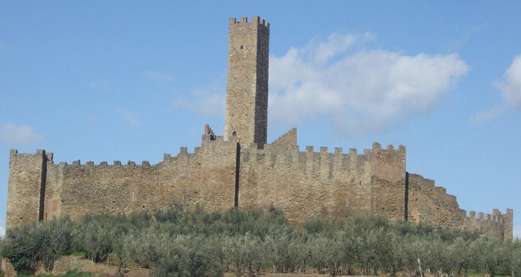 Il complesso fortificato Ã¨ uno dei piÃ¹ belli e meglio conservati in Italia