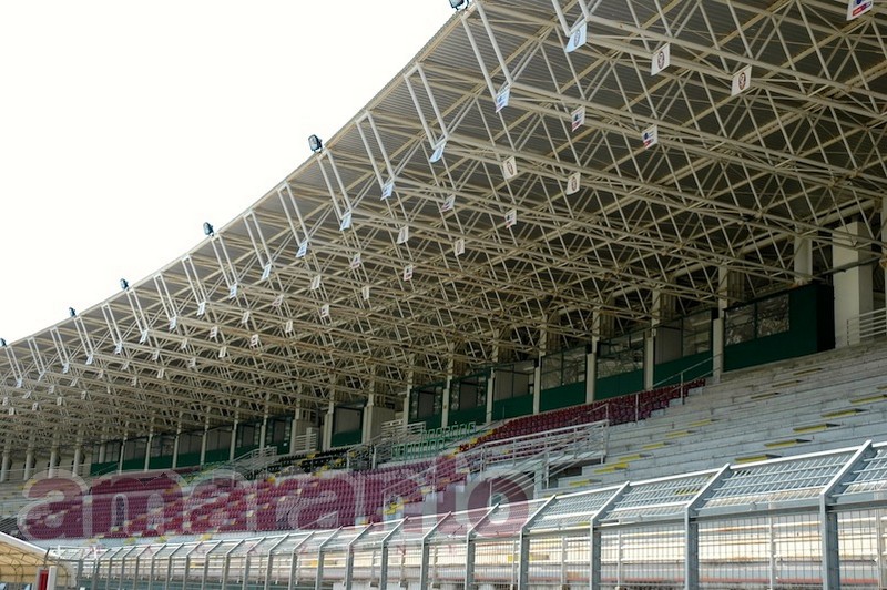 stadio vuoto, annullata l'amichevole tra Arezzo e Perugia
