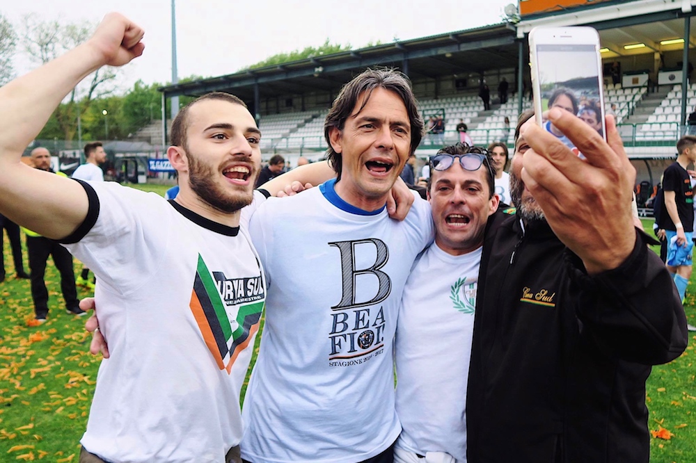 Pippo Inzaghi festeggia la serie B del suo Venezia