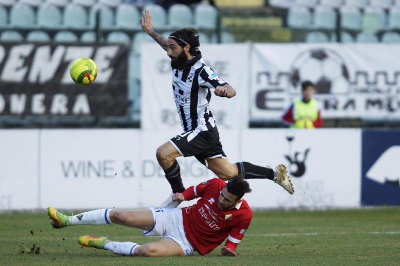 Alessandro Marotta, 5 gol, trascinatore del Siena