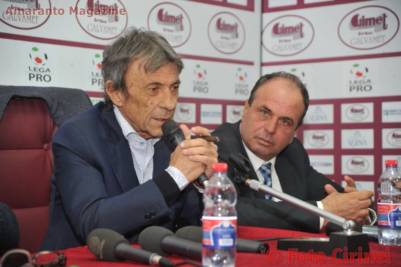 Ferretti durante la conferenza stampa dell'aprile 2015