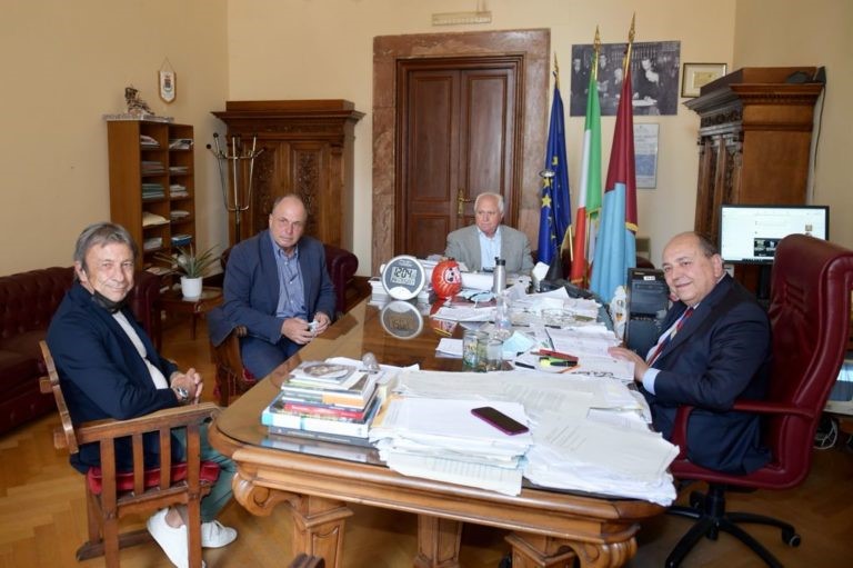 Ferretti, De Martino e Zavaglia in Comune dopo l'acquisto del club (foto RietiLife.it)